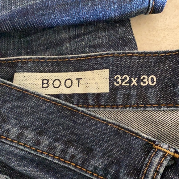 SOLD π¦ GAP Jeans Boot Cut - Picture 4 of 9